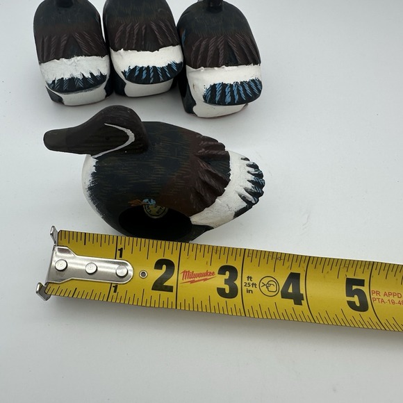 Set Of 4 Light Wood Hand Painted Duck‎ Napkin Rings - Picture 6 of 7